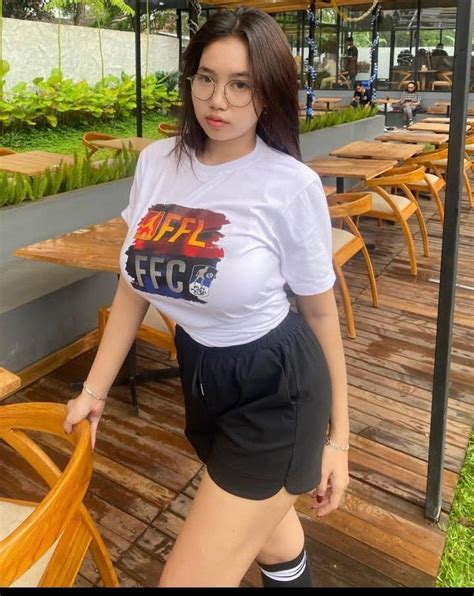 Big Boobs Indonesian Porn Videos .